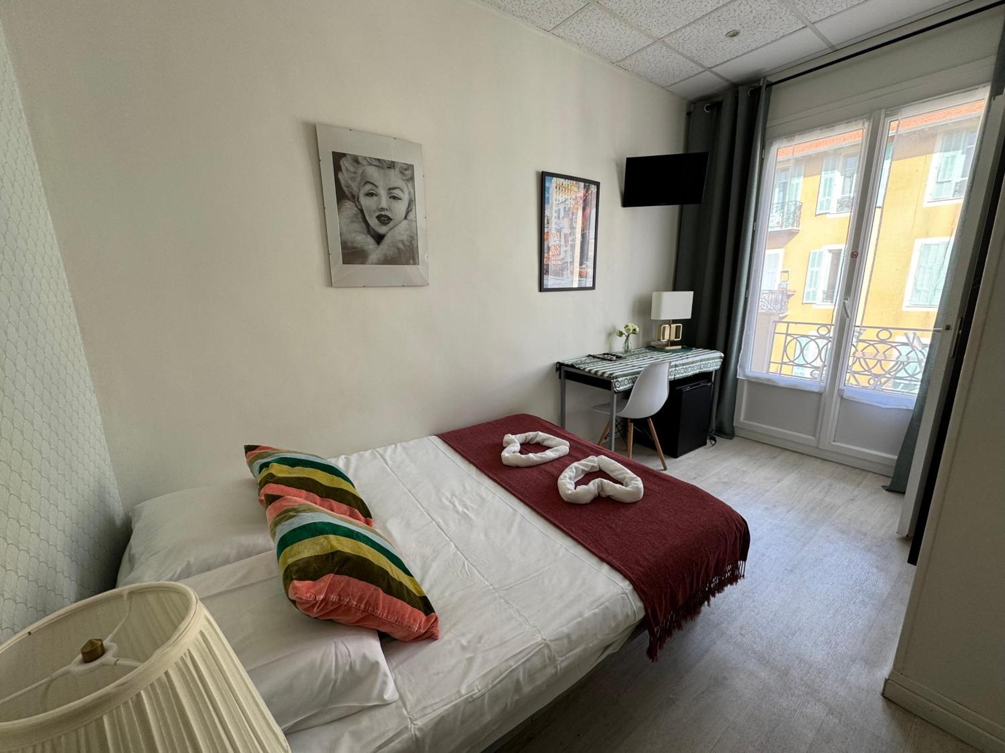 Hotel Des Dames Nisa Exterior foto